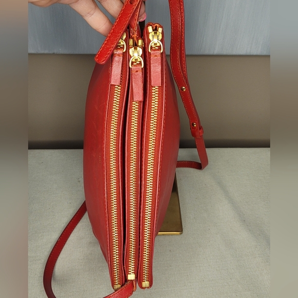 Celine Red Leather Tri-Pouch Crossbody Clutch Bag With Gold Hardware - Picture 4 of 13